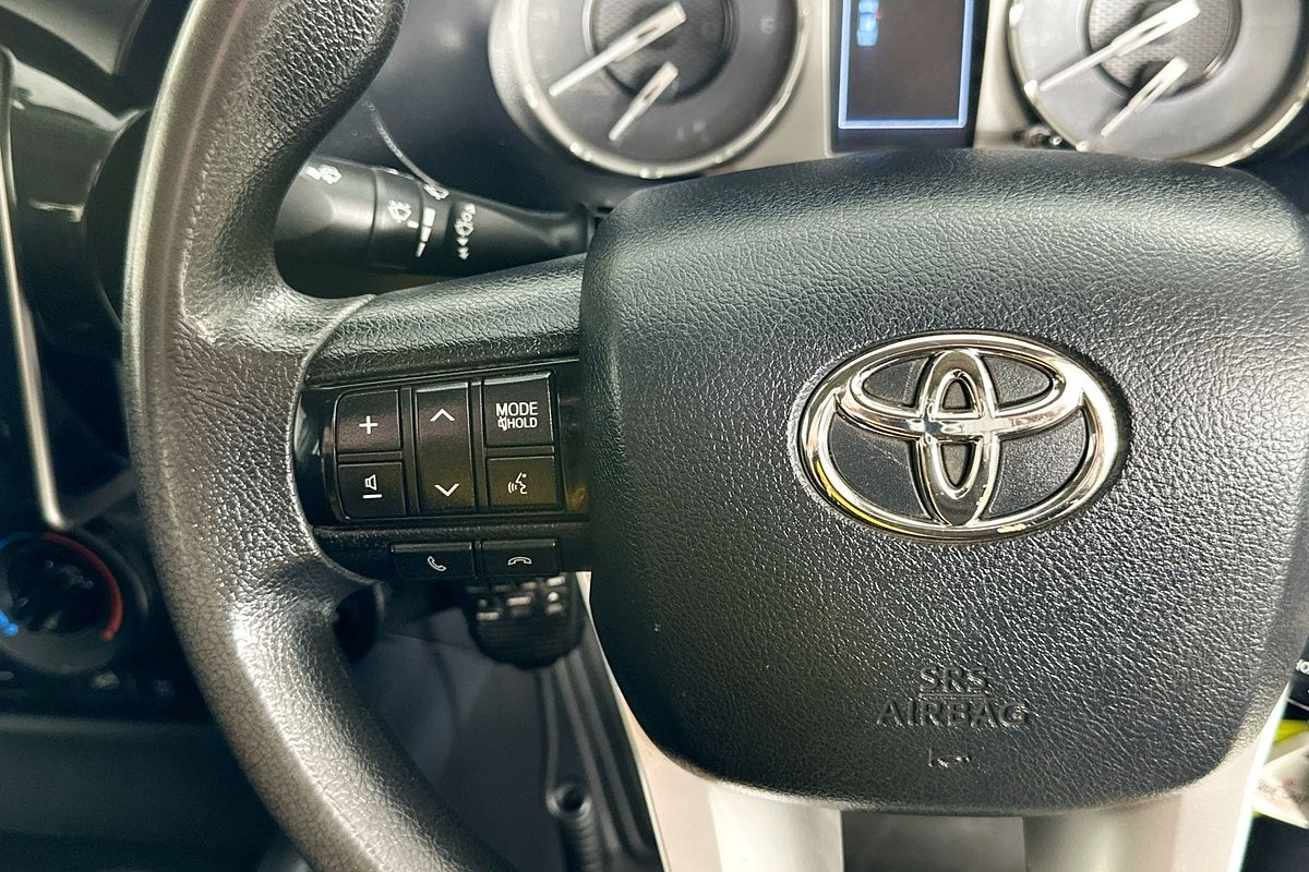 2022 Toyota HILUX SR (4x4) GUN126R 4X4