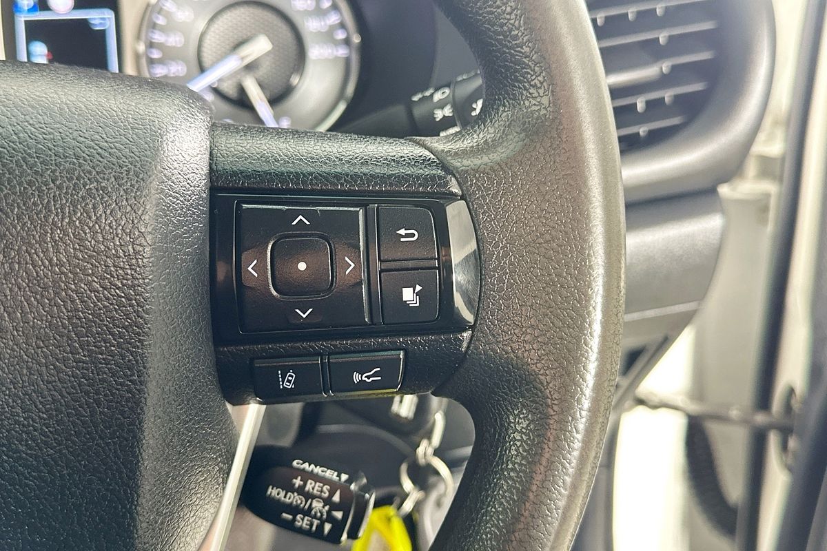 2021 Toyota HILUX SR (4x4) GUN126R FACELIFT 4X4