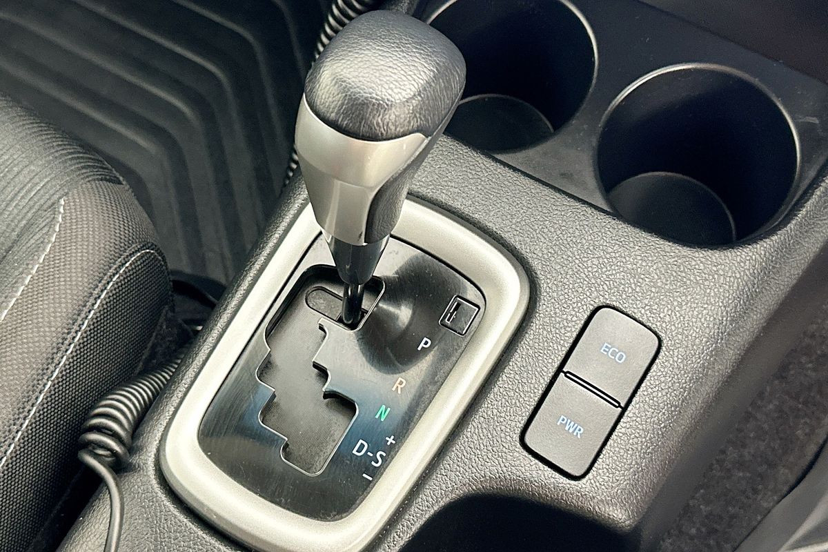 2022 Toyota HILUX SR5 (4x4) GUN126R 4X4