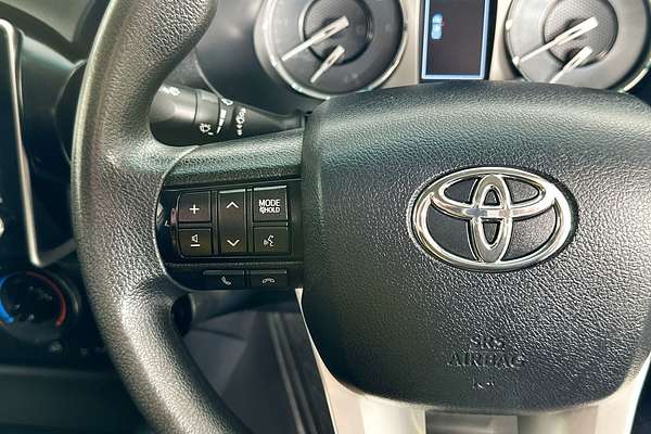 2022 Toyota HILUX SR (4x4) GUN126R 4X4