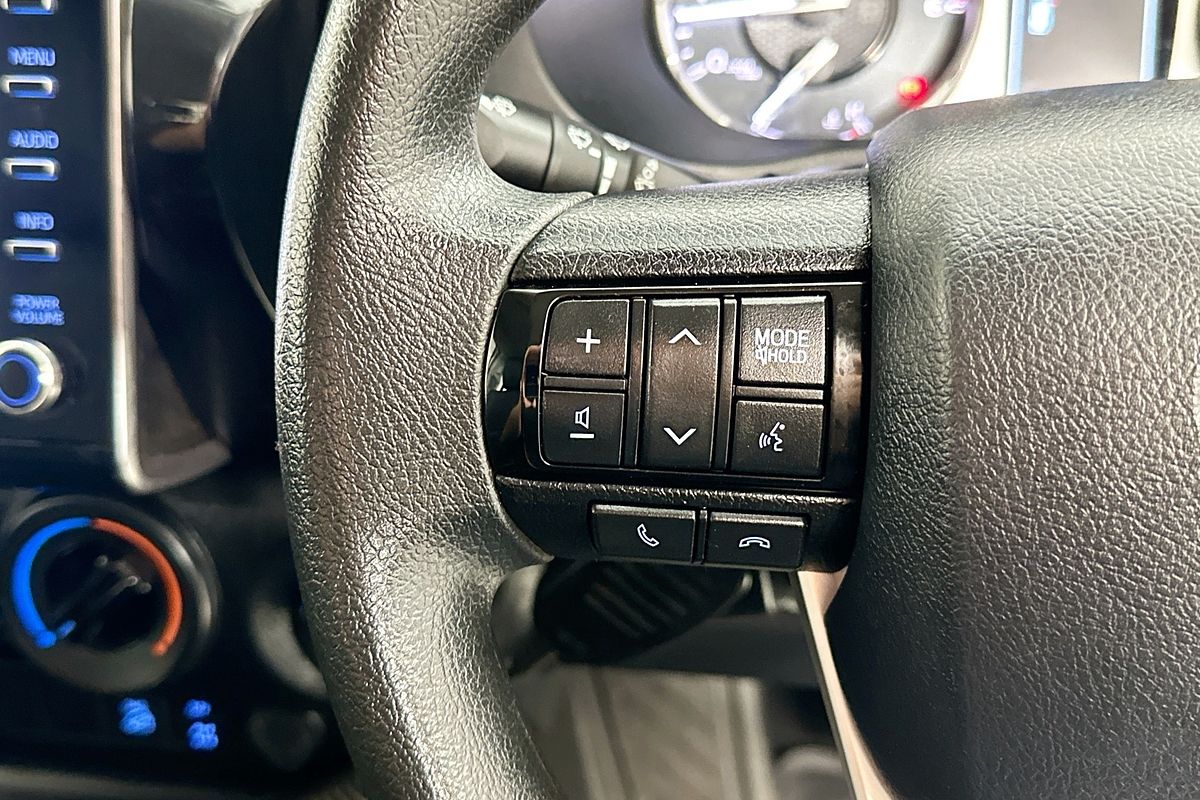 2023 Toyota HILUX SR (4x4) GUN126R 4X4