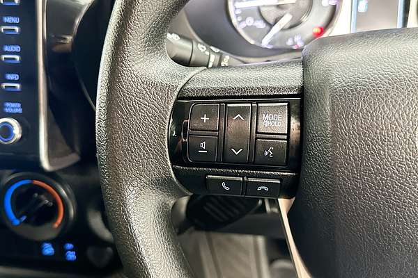 2023 Toyota HILUX SR (4x4) GUN126R 4X4