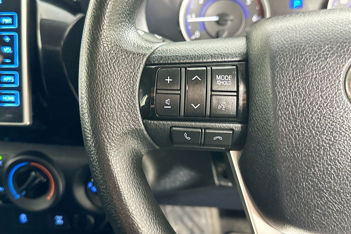 2017 Toyota HILUX SR (4x4) GUN126R MY17 4X4