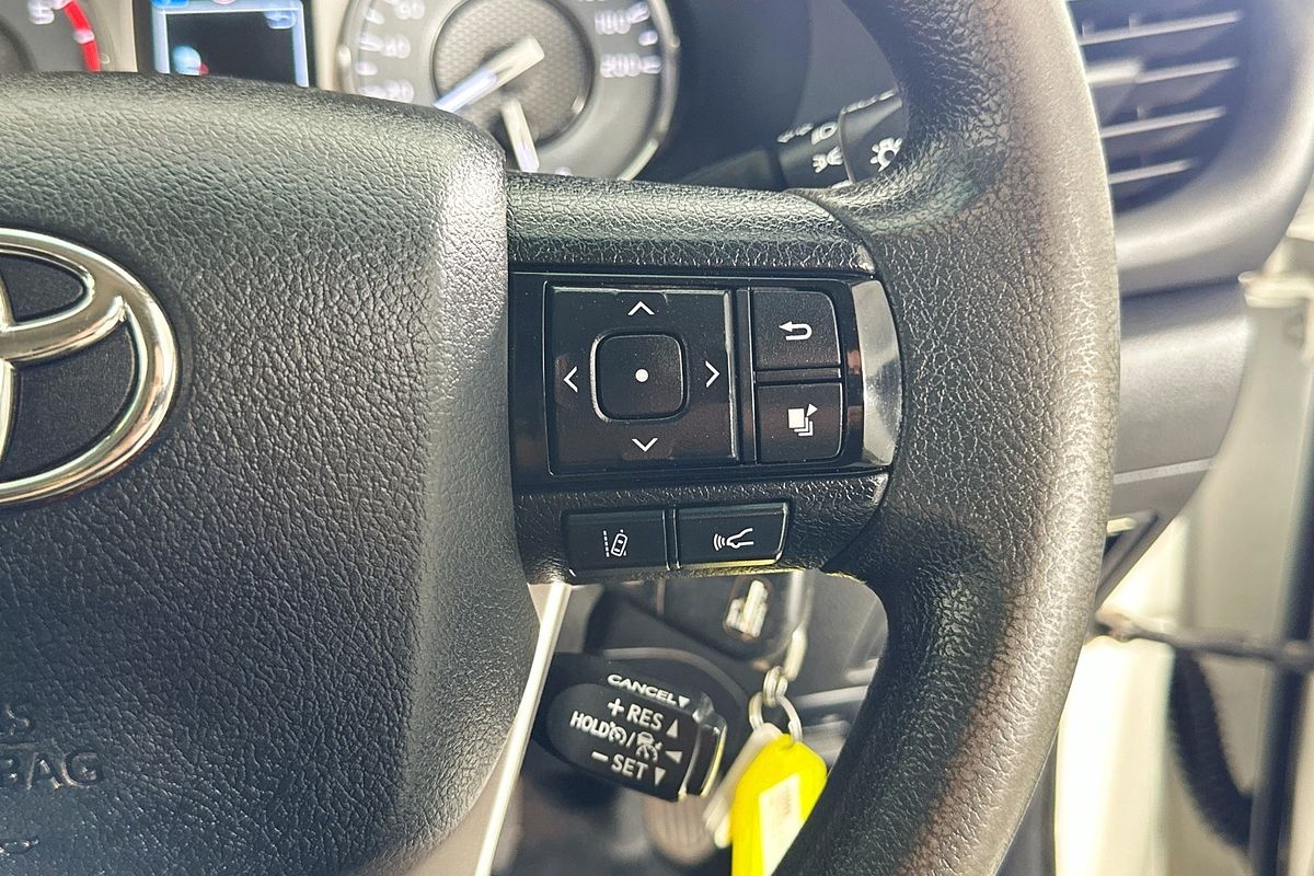 2021 Toyota HILUX SR (4x4) GUN126R 4X4