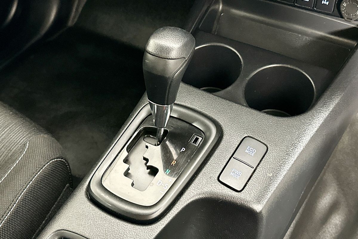 2019 Toyota HILUX SR (4x4) GUN126R MY19 4X4