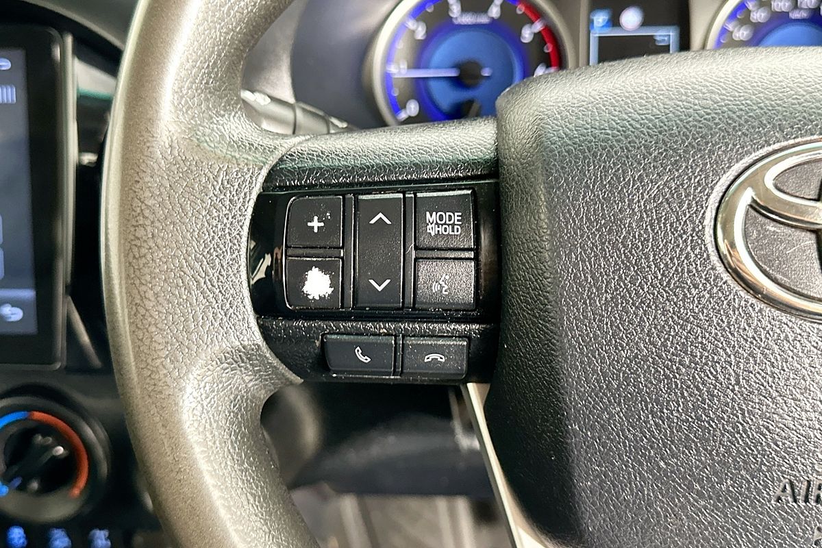 2019 Toyota HILUX SR (4x4) GUN126R MY19 4X4