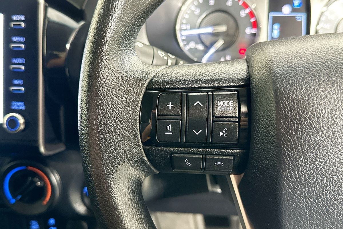 2023 Toyota HILUX SR (4x4) GUN126R 4X4