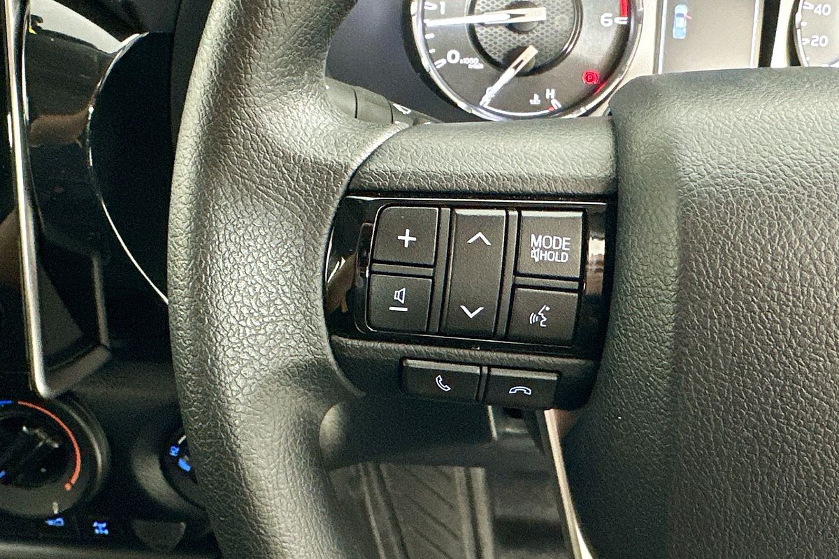 2023 Toyota HILUX SR (4x4) GUN126R 4X4