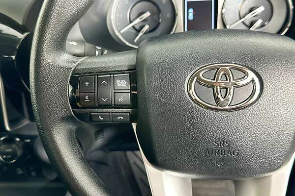 2024 Toyota HILUX SR 48V (4x4) GUN126R 4X4