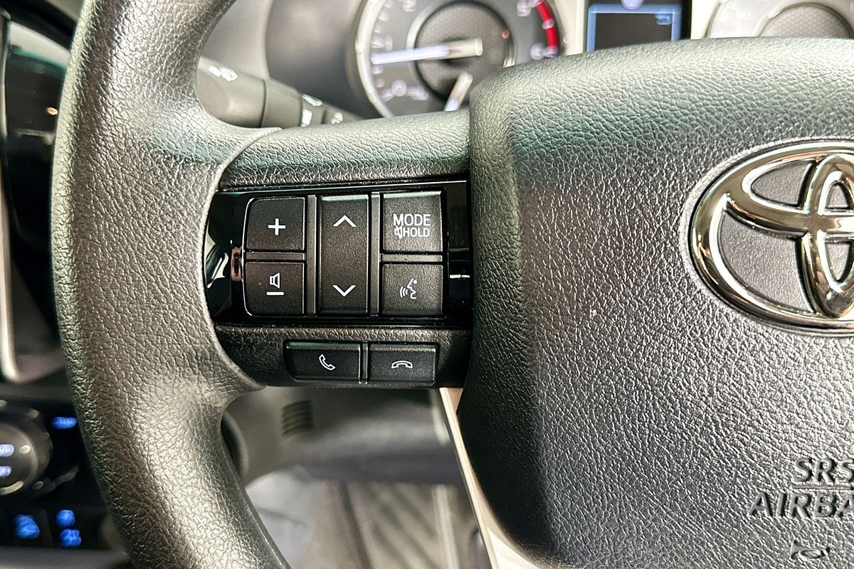 2024 Toyota HILUX SR 48V (4x4) GUN126R 4X4