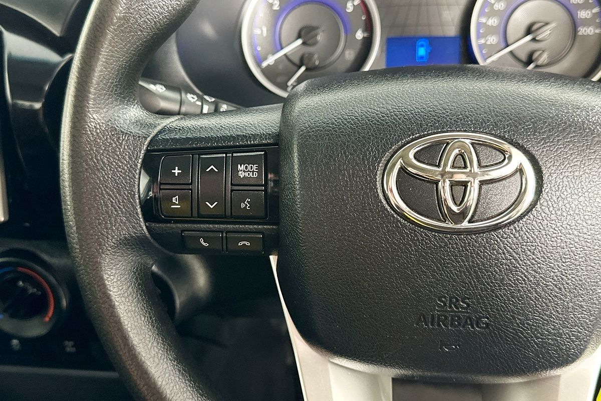 2018 Toyota HILUX SR (4x4) GUN126R MY19 4X4