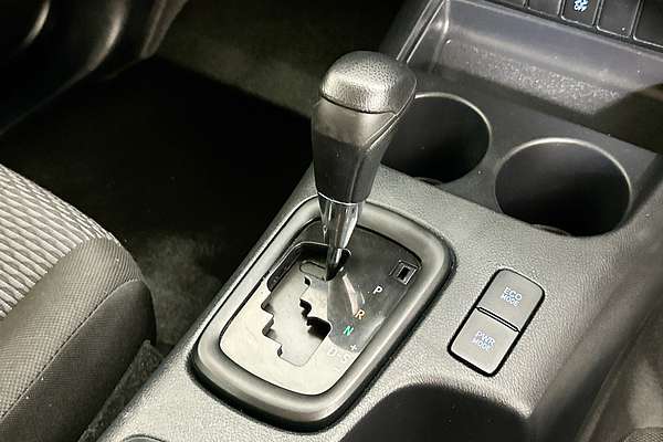 2019 Toyota HILUX WORKMATE TGN121R MY19 REAR WHEEL DRIVE