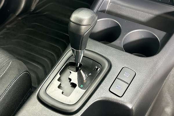 2019 Toyota HILUX SR (4x4) GUN126R MY19 4X4