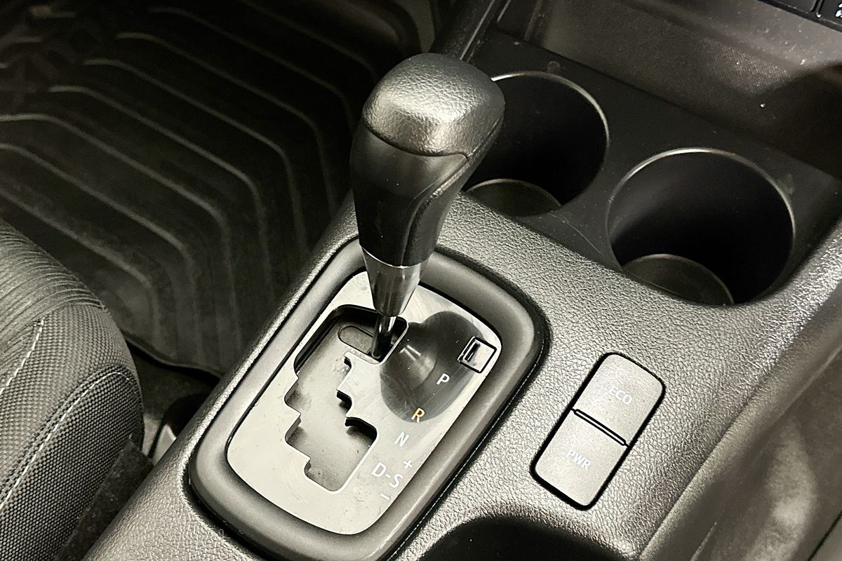 2022 Toyota HILUX SR (4x4) GUN126R 4X4