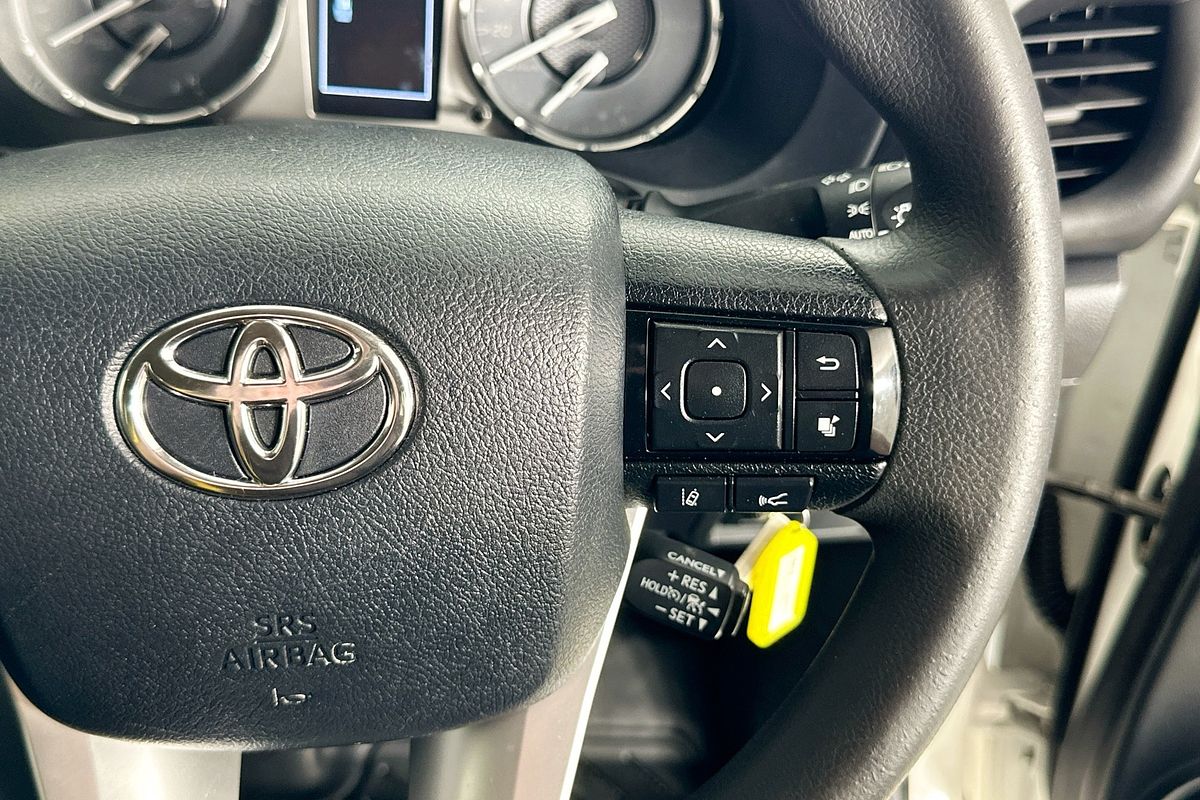 2021 Toyota HILUX SR (4x4) GUN126R FACELIFT 4X4