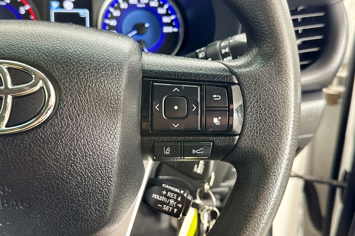 2019 Toyota HILUX SR (4x4) GUN126R MY19 4X4