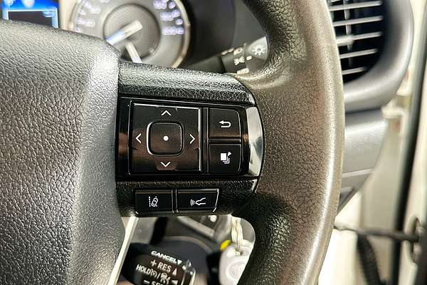 2021 Toyota HILUX SR (4x4) GUN126R FACELIFT 4X4