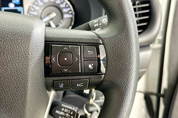 2025 Toyota HILUX SR (4x4) STEEL WHEELS GUN126R RC 4X4