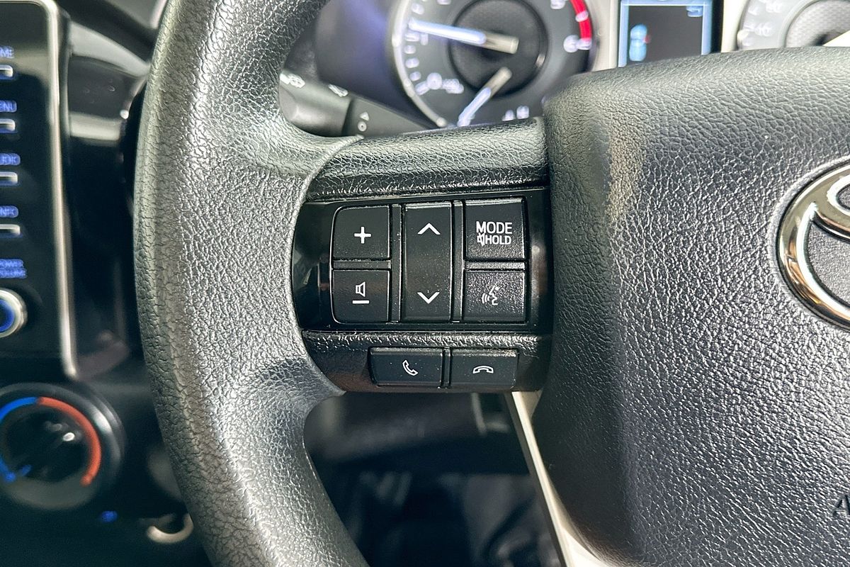 2020 Toyota HILUX WORKMATE HI-RIDER GUN135R FACELIFT 4x2