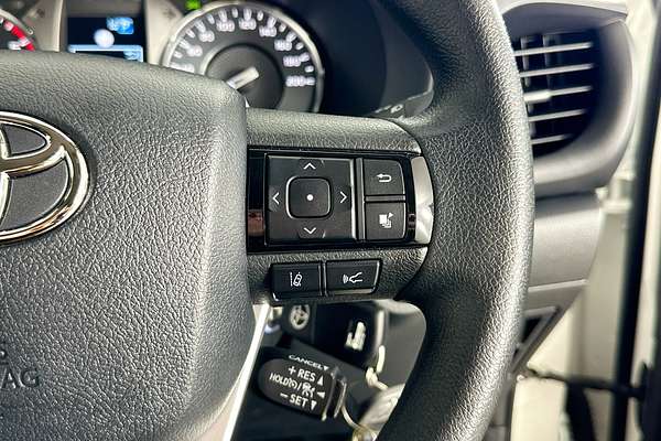2025 Toyota HILUX SR (4x4) GUN126R RC 4X4
