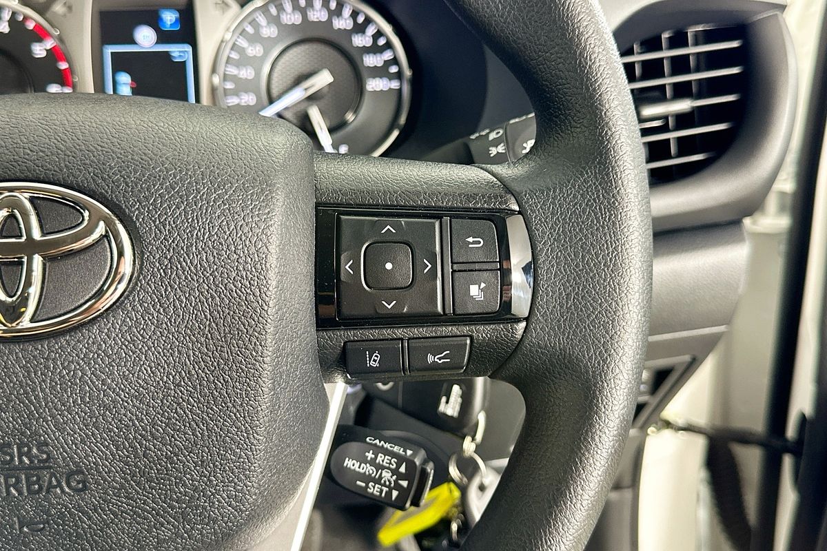 2025 Toyota Hilux SR (4x4) GUN126R RC 4X4