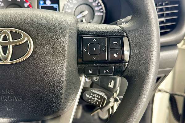2021 Toyota HILUX SR (4x4) GUN126R FACELIFT 4X4