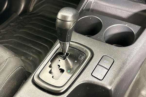 2021 Toyota HILUX SR (4x4) GUN126R FACELIFT 4X4