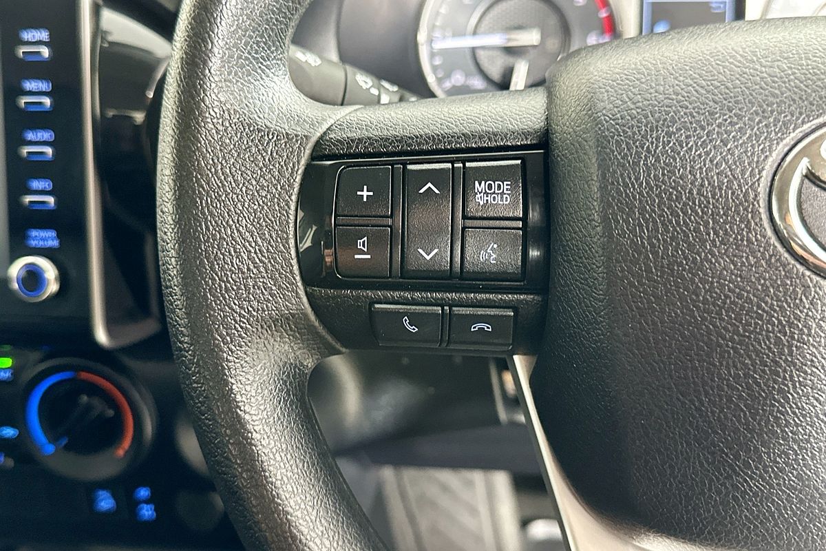 2023 Toyota HILUX SR (4x4) GUN126R 4X4