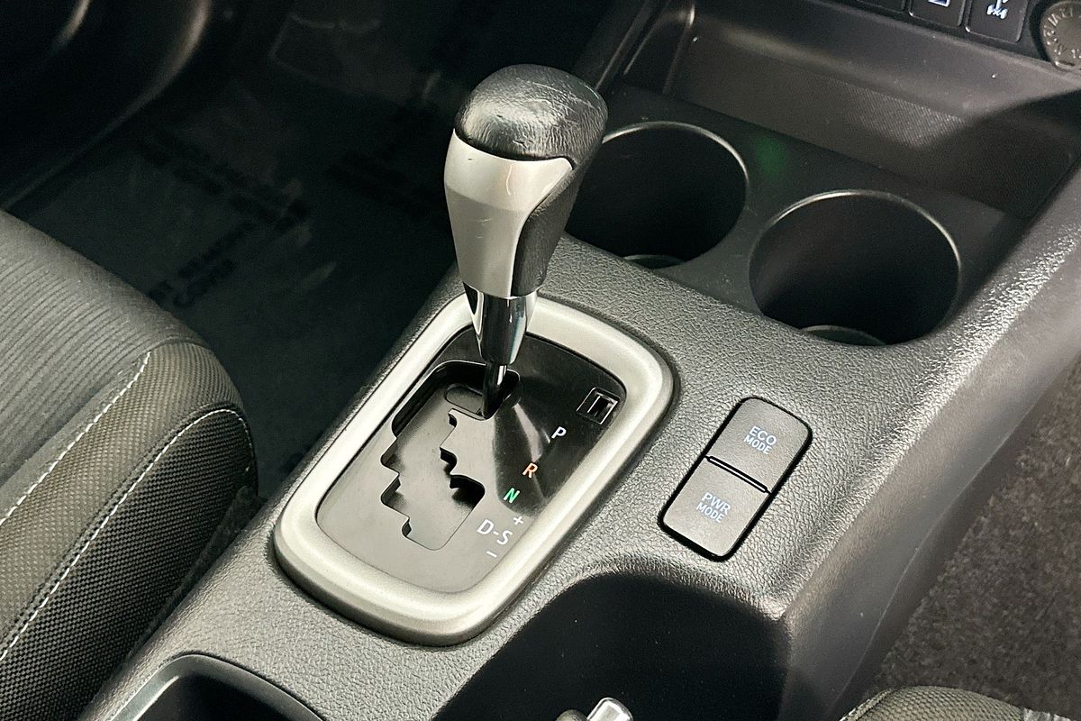 2019 Toyota HILUX SR5 (4x4) GUN126R MY19 4X4