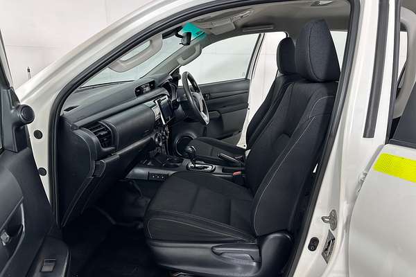 2020 Toyota HILUX SR (4x4) GUN126R MY19 UPGRADE 4X4