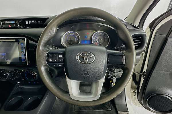 2018 Toyota Hilux SR GUN126R 4X4