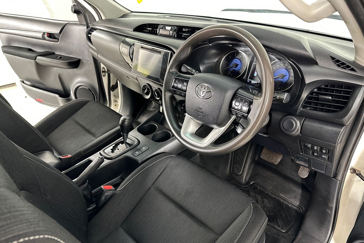 2020 Toyota HILUX SR (4x4) GUN126R MY19 UPGRADE 4X4