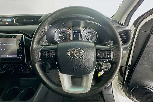 2021 Toyota HILUX SR (4x4) GUN126R FACELIFT 4X4
