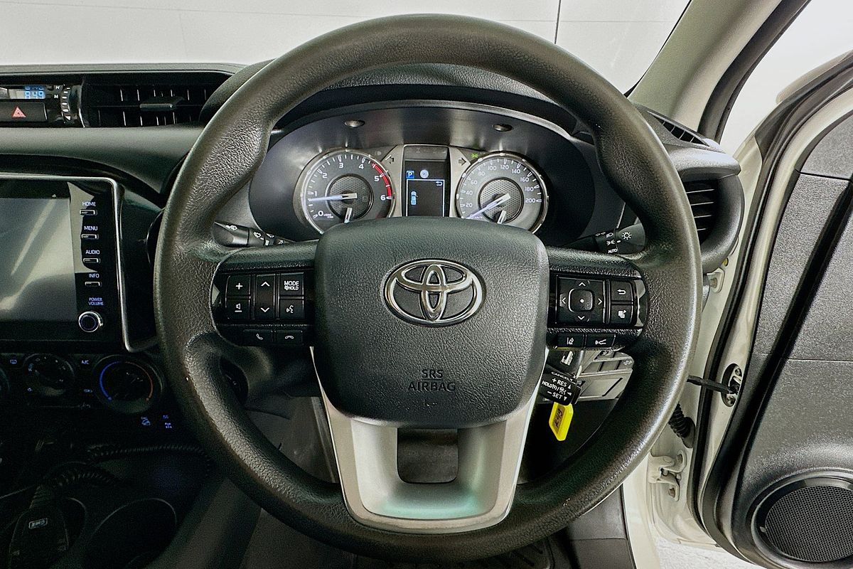 2021 Toyota HILUX SR (4x4) GUN126R 4X4