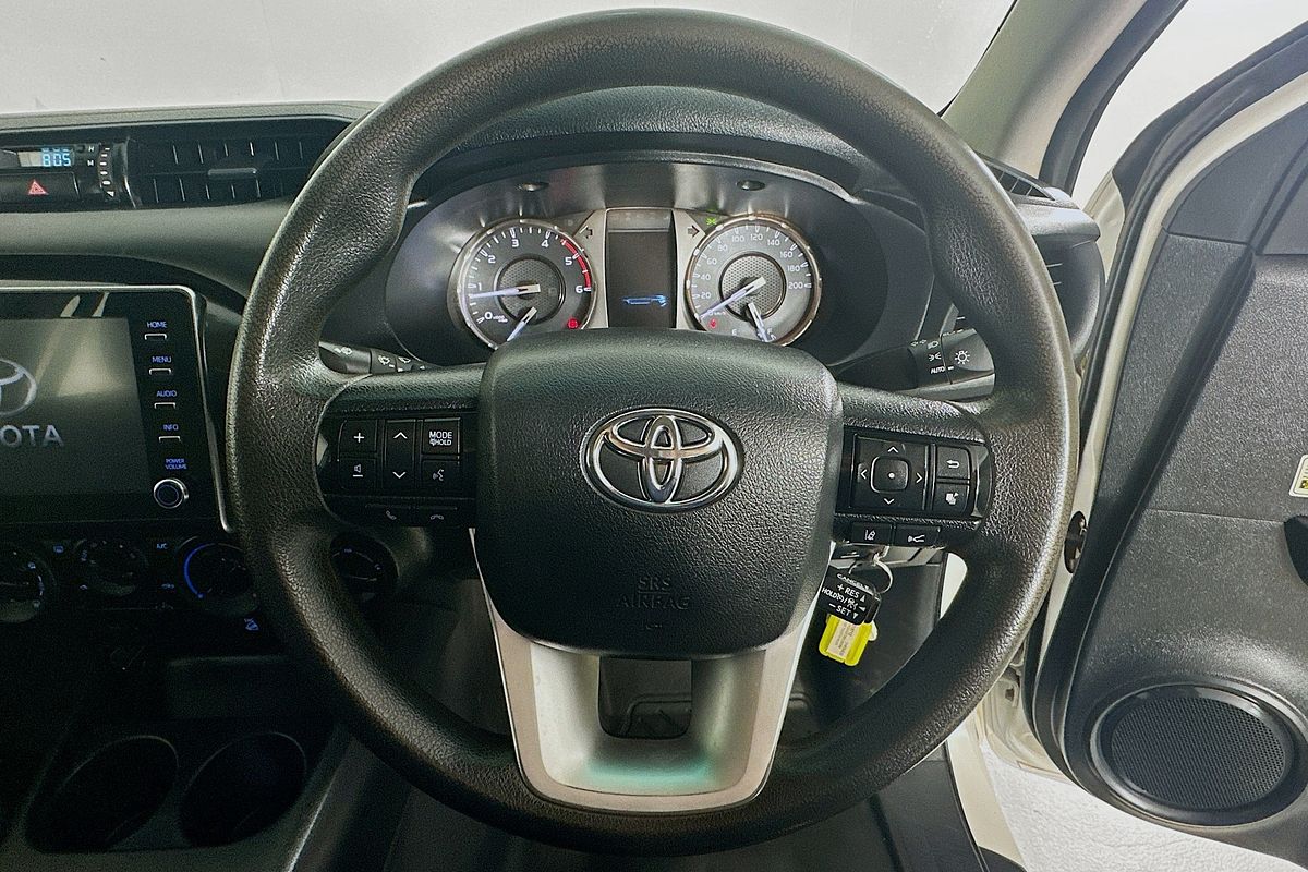 2021 Toyota HILUX SR (4x4) GUN126R FACELIFT 4X4