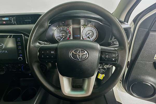 2021 Toyota HILUX SR (4x4) GUN126R FACELIFT 4X4