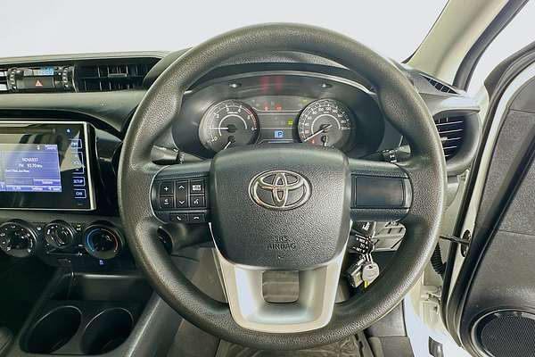 2018 Toyota Hilux Workmate GUN125R 4X4