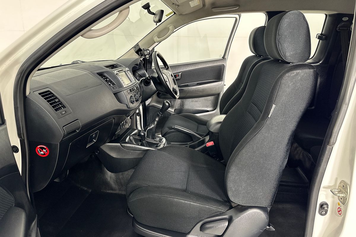 2015 Toyota Hilux SR KUN26R 4X4
