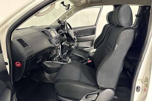 2015 Toyota Hilux SR KUN26R 4X4