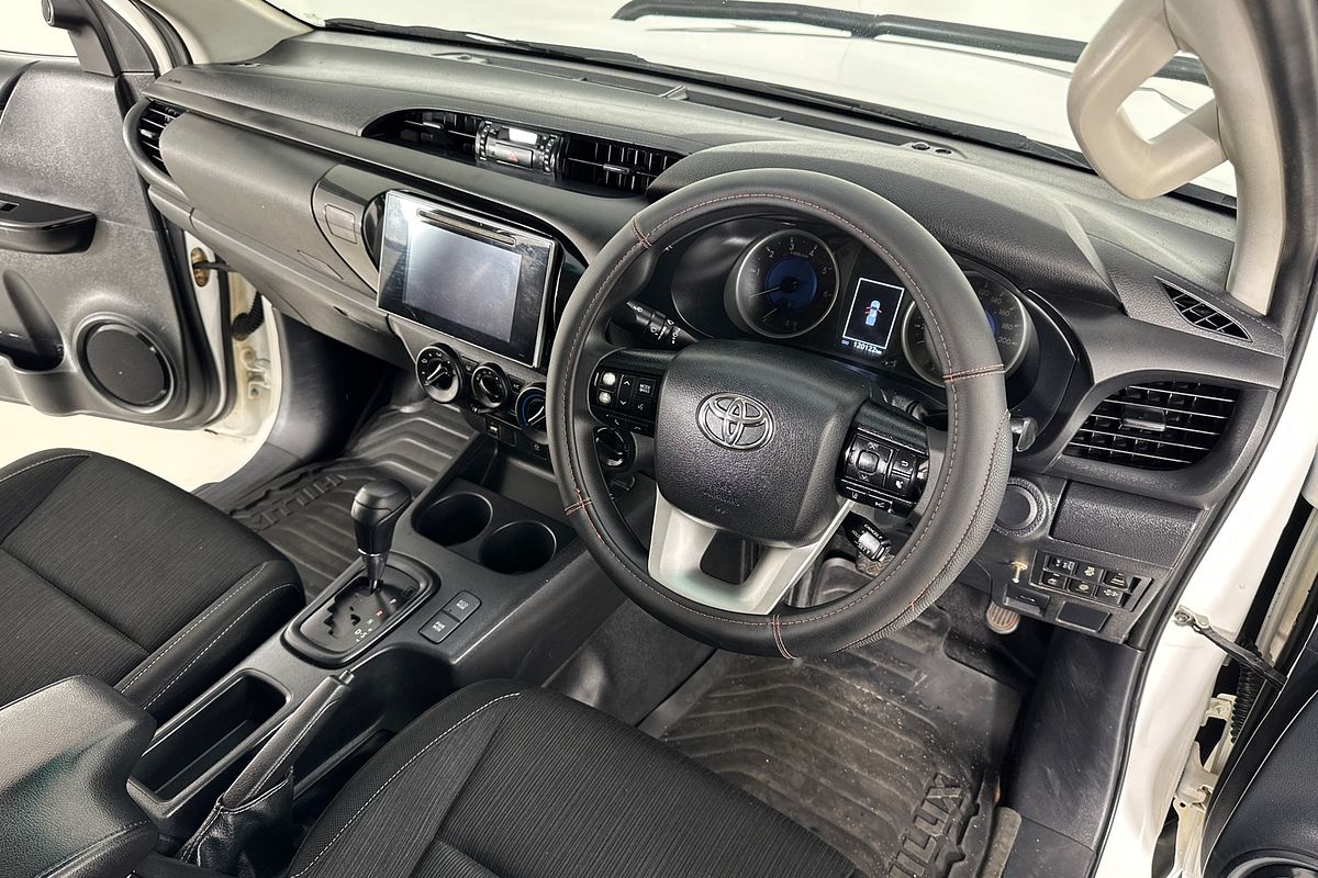 2019 Toyota HILUX SR (4x4) GUN126R MY19 UPGRADE 4X4