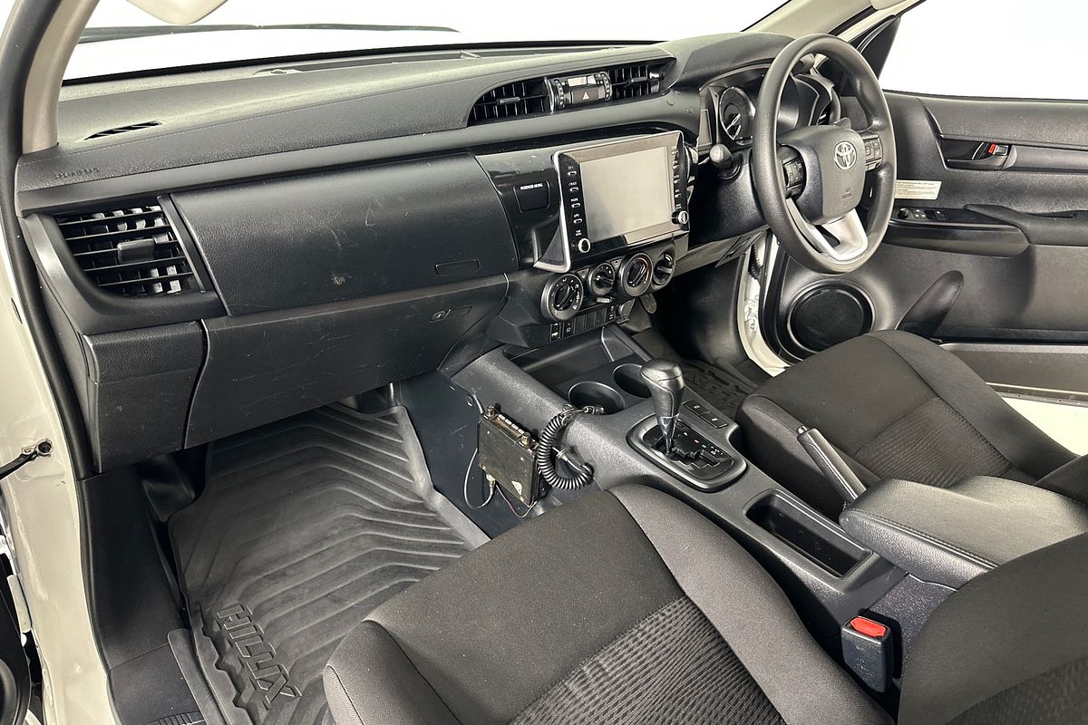 2021 Toyota HILUX SR (4x4) GUN126R 4X4