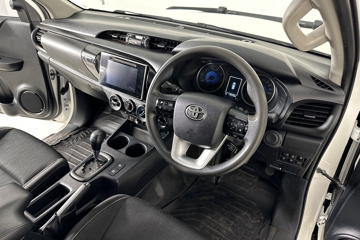 2020 Toyota HILUX SR (4x4) GUN126R MY19 UPGRADE 4X4