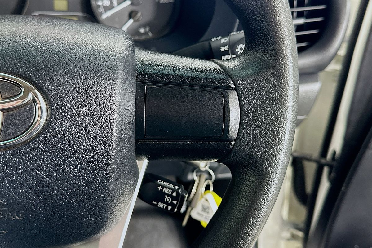 2019 Toyota HILUX Workmate GUN125R 4X4