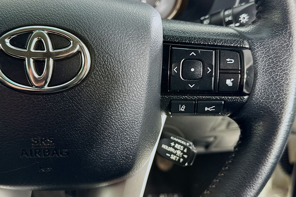 2021 Toyota HILUX SR5 GUN126R 4X4