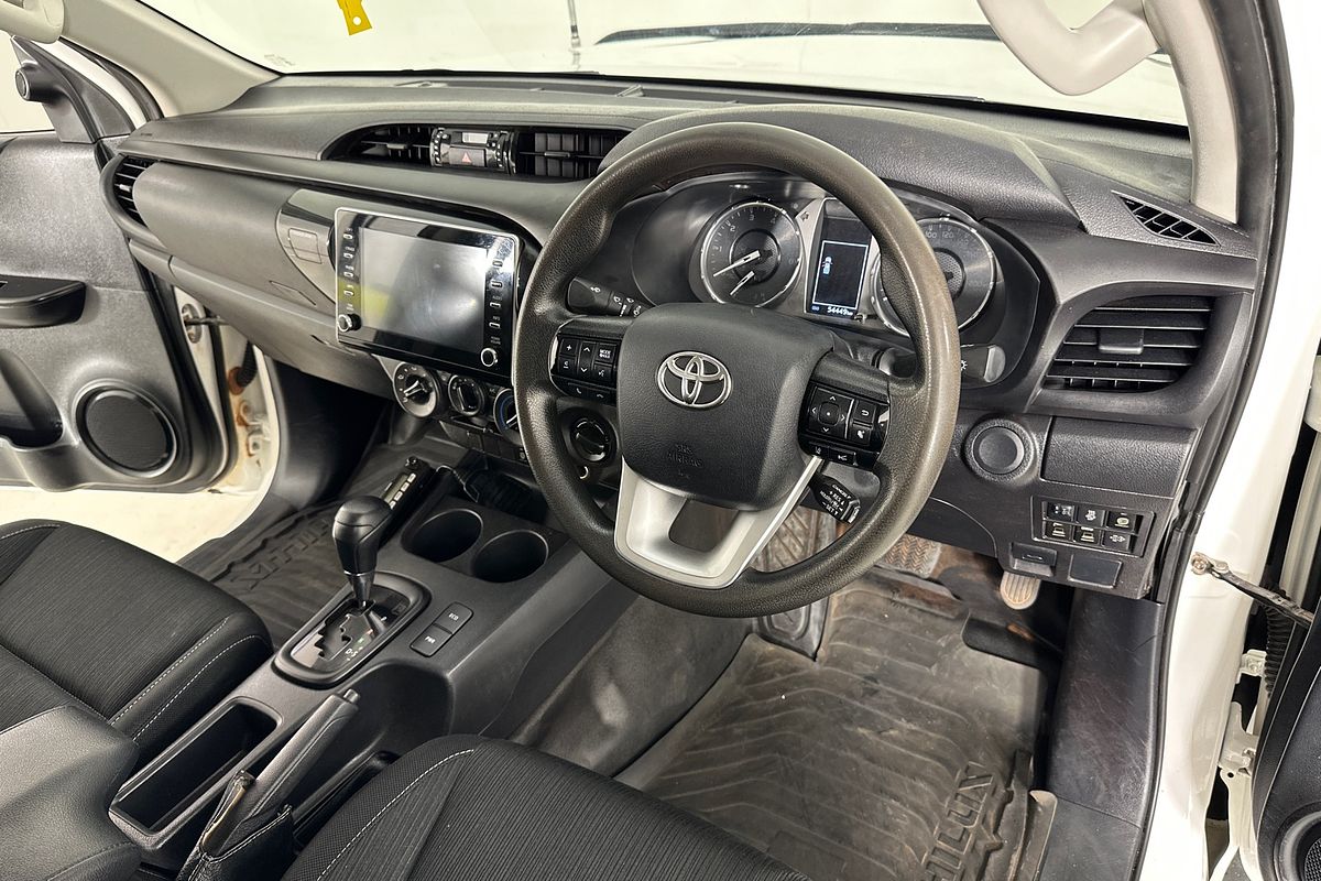 2022 Toyota HILUX SR (4x4) GUN126R 4X4