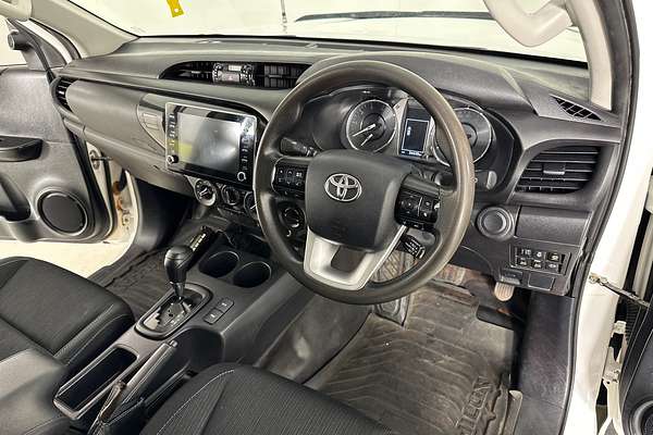 2022 Toyota HILUX SR (4x4) GUN126R 4X4