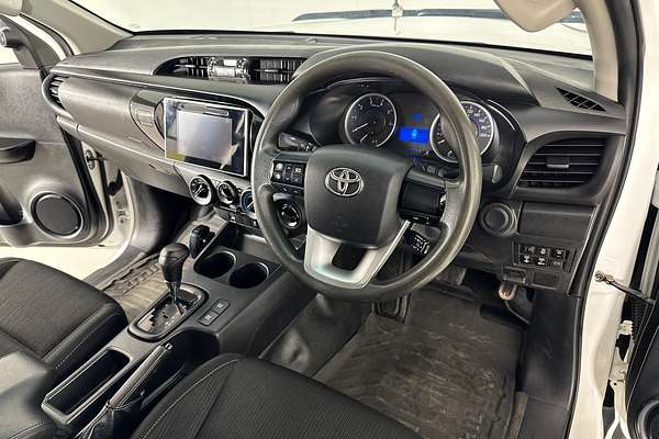 2019 Toyota HILUX SR (4x4) GUN126R MY19 4X4