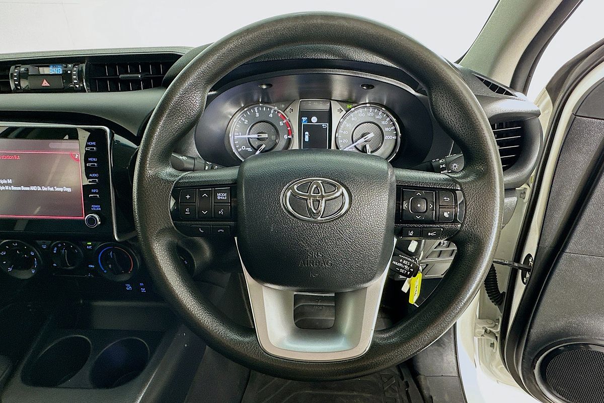 2021 Toyota HILUX SR (4x4) GUN126R 4X4