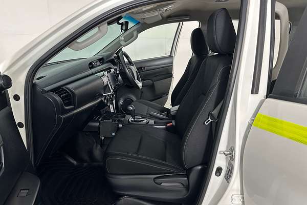2021 Toyota HILUX SR (4x4) GUN126R 4X4