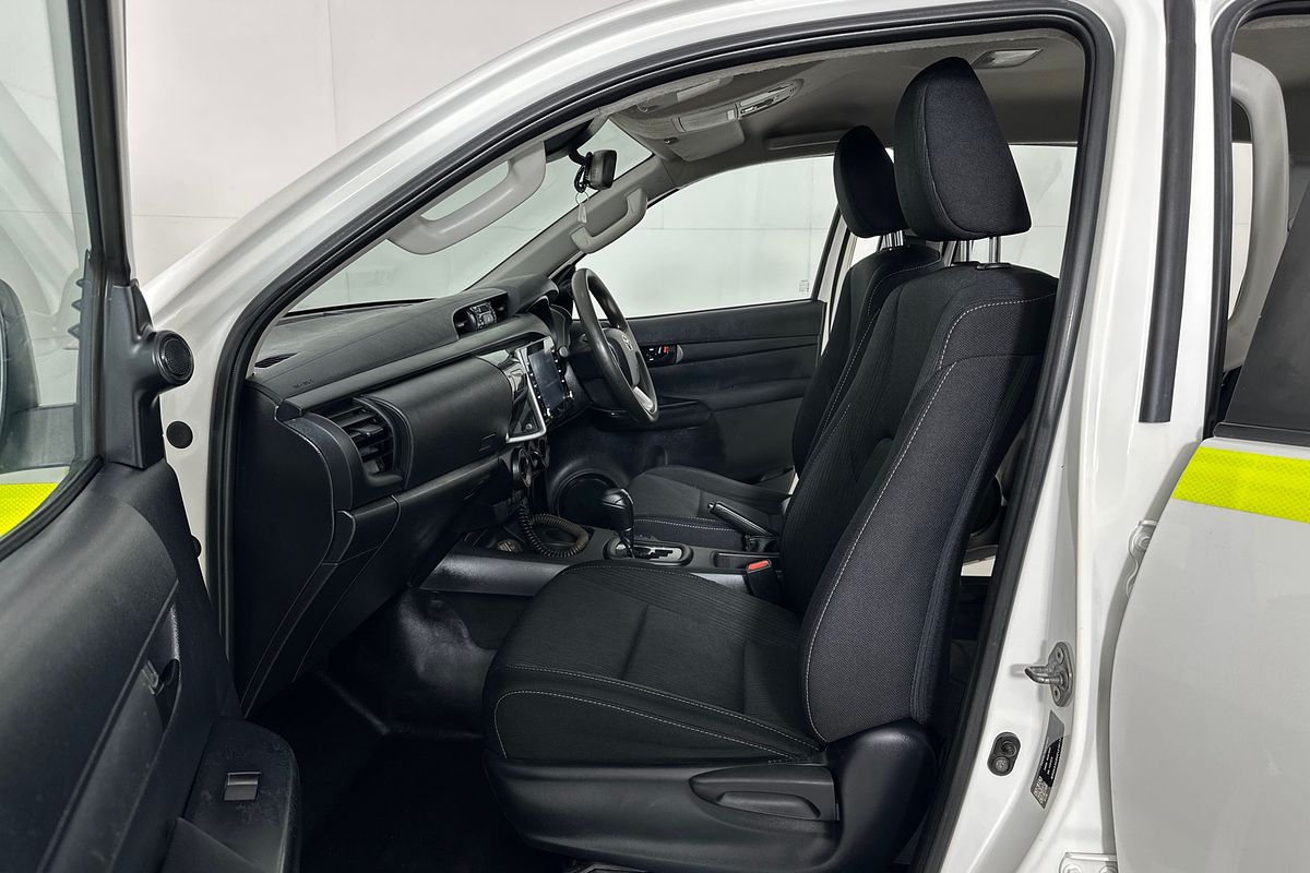 2022 Toyota HILUX SR (4x4) GUN126R 4X4